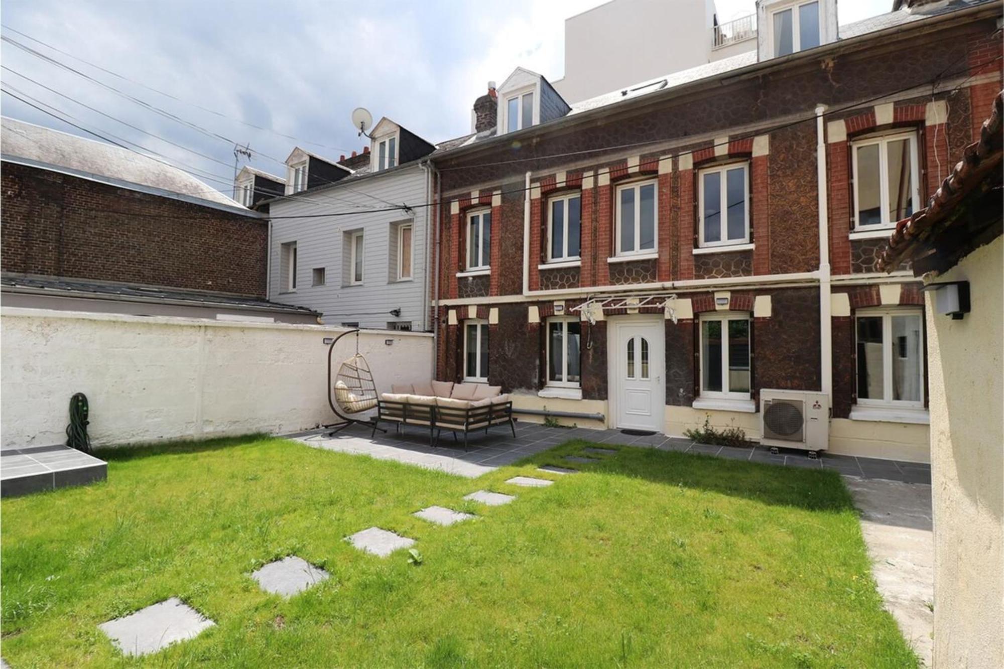 Trixie Jolie Maison Avec Jardin Ruan Exterior foto